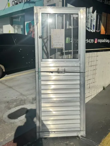 PORTA DE ALUMÍNIO 80CM COM GRADE - ULTIMA SEMANA DE PROMOÇÃO