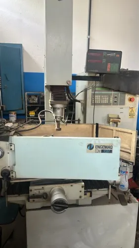 Eletroerosão EDM 200NC 2000