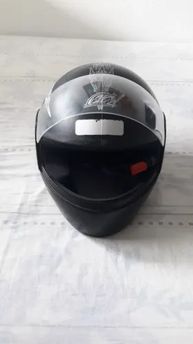 CAPACETE PRETO FUSCO PROTORK (USADO) TAMANHO:58.