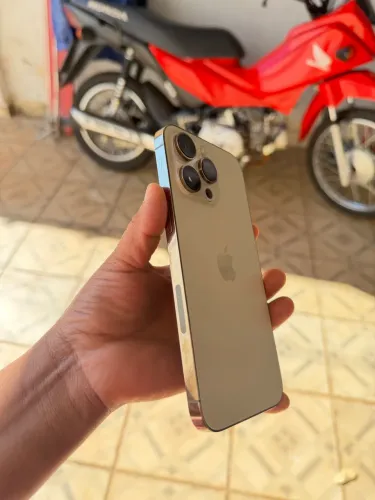 Vendo iPhone 14 pro-Max