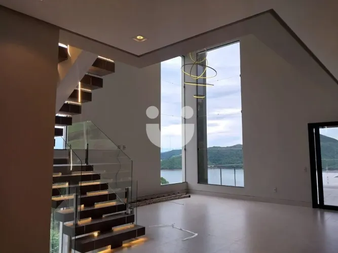 Casa Em Condomínio em Escarpas do Lago - Capitólio
