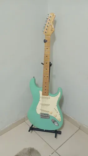 Guitarra Tagima TW série 530. Tá zerada na caixa ainda , acompanha alavanca .