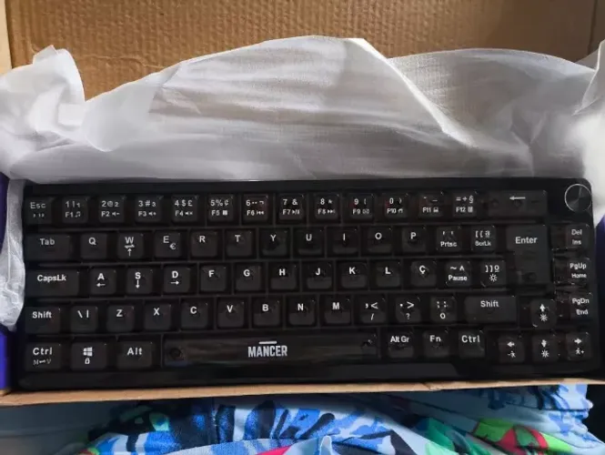 Teclado Mecanico Mancer Black Ghost V2 - LACRADO