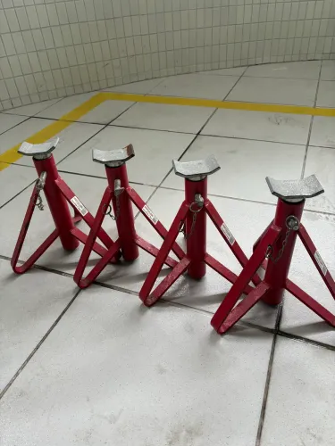 Cavalete Oficina 2TON. Muito novo . 4 Unidades 