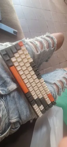 Teclado mecânico semi novo
