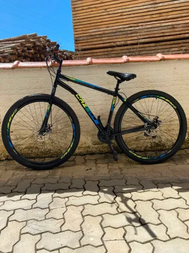 Bicicleta Cazelle Roma Aro 29 - 21 marchas