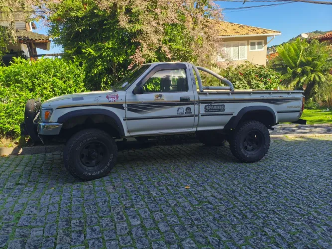 Toyota Hilux CS 4X4 2.4 Diesel 1995