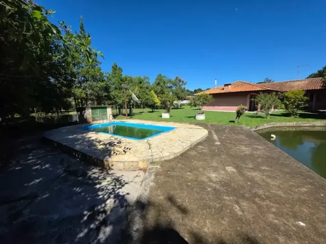 Chácara à venda com 5.981,00m² no Umbará - plena área rural, ZR-2 com mais 6.000 m², sendo