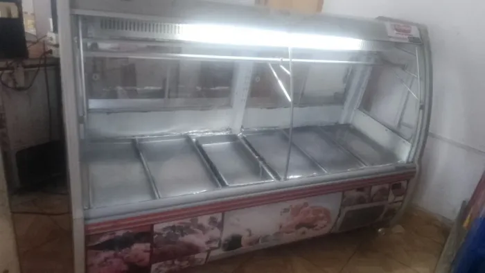 Balcão para carnes /2,10 m/ R$4.000,00. Faço no cartão parcelado ou desconto a vista.