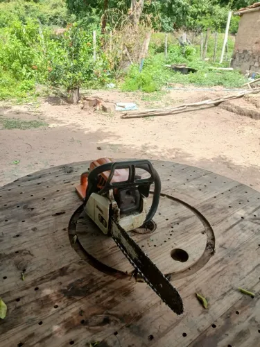 Vende se motor serra