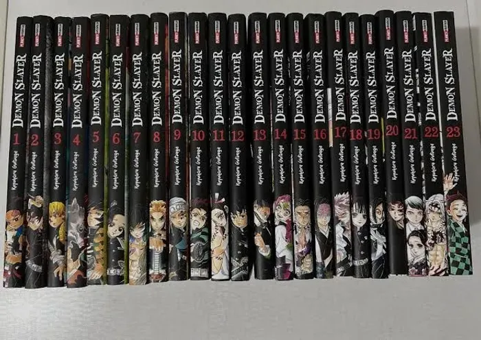 Mangá Demon Slayer / Kimetsu no Yaiba (Coleção Completa 1-23)