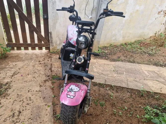MOTO ELETRICA HELLO KITTY