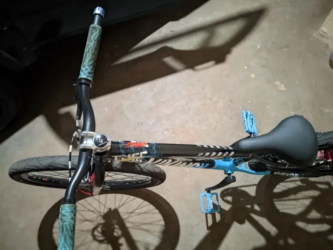 Vikingx tuff 25 semi nova