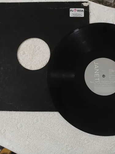 DISCO VINIL JANET 