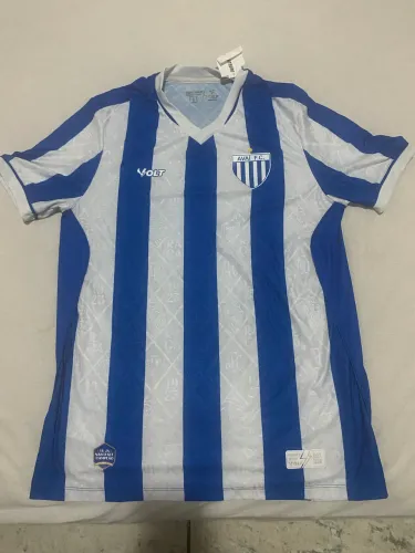 Camisa com etique da loja nova