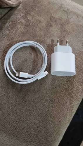 Carregador original do iPhone 13 Pro Max