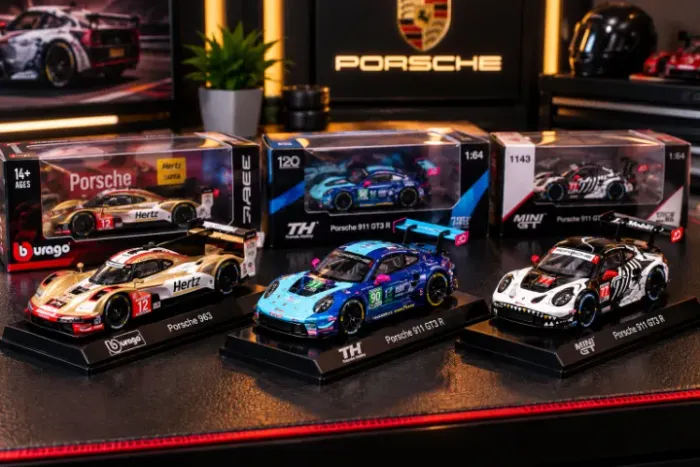 Kit 3 Miniaturas Porsche de Corrida | 963 e 911 GT3 R