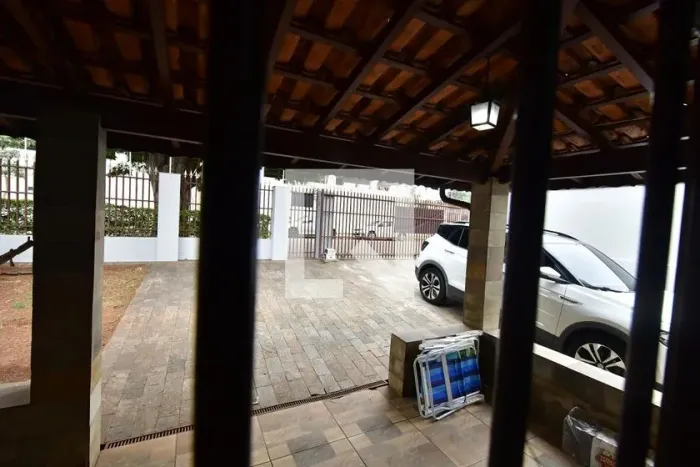 Casa à Venda - Mansões Santo Antônio, 3 Quartos, 1000 m2
