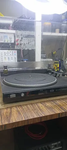 Toca discos / prato CCE - BD200 CAPSULA TECHNICS