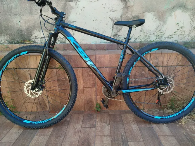 Bicicleta aro 29 KSW sem uso