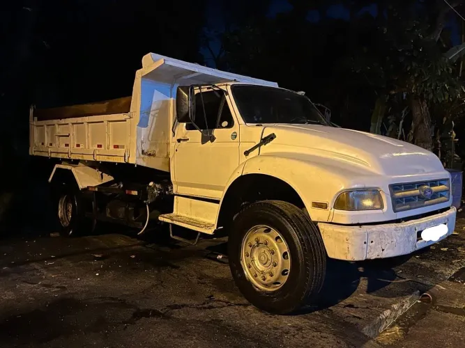 Ford Sapao F14000