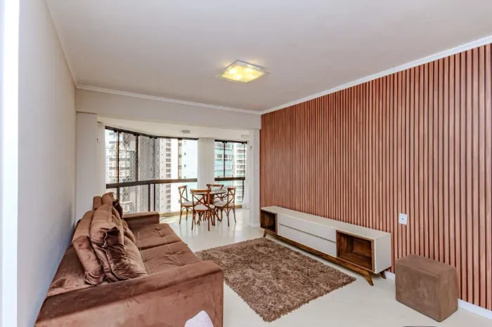 Ruth de Sá | Apartamento Mobiliado para Locação com 193 m² no Centro de Balneário Camboriú