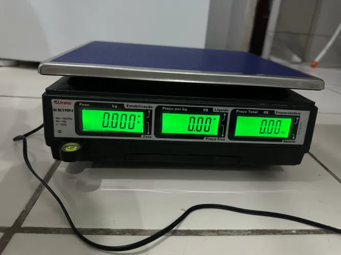 Balança digital urano de 20kg nova zera