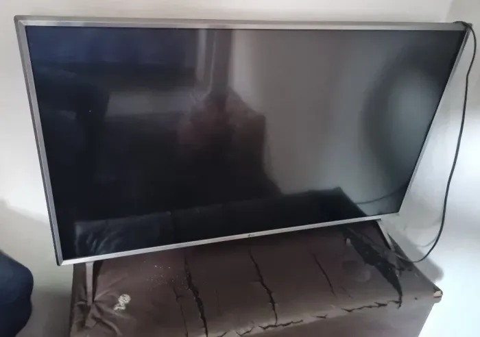 Smart TV LG 43 Polegada 4k OBS:Retirada de Peças, ou quem queira Concerta