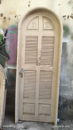 2 jogos porta e janela em madeira