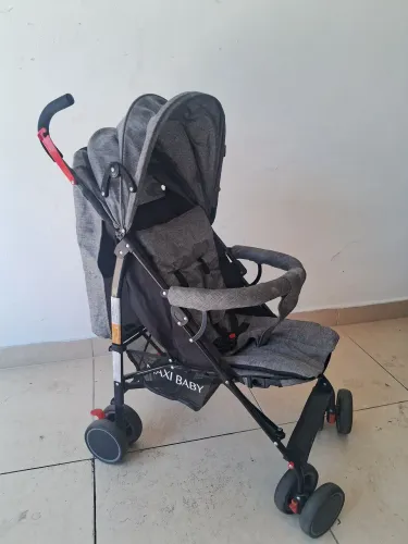 Vendo Carrinho de Bebê Maxi Baby