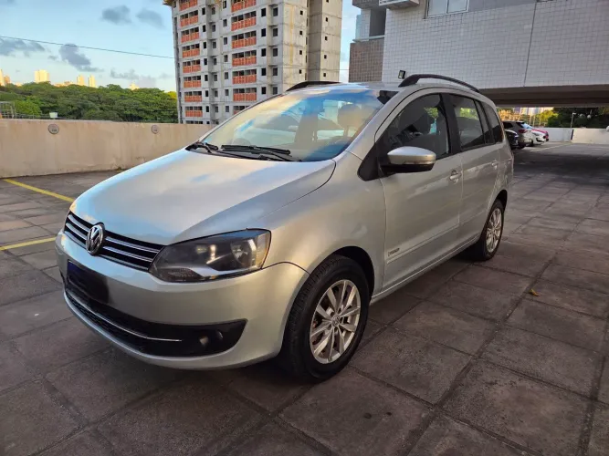Volkswagen Spacefox 1.6/ 1.6 Trend Total Flex 8V 5P 2014