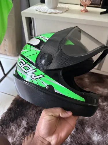 Vendo Capacete Gow 
