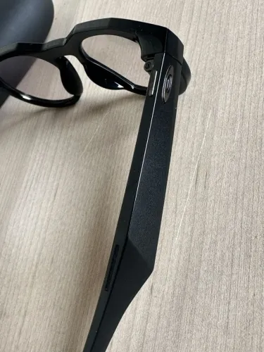 Óculos Rayban inteligente meta Oakley