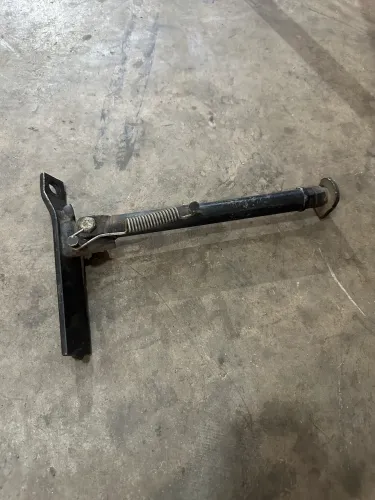 Vendo pezinho traseiro de moto!!