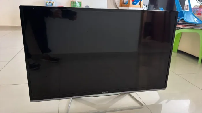TV Philips Smart LED 3D de 42"
