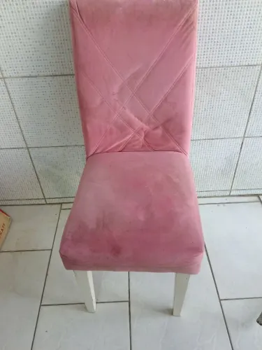 Cadeira de jantar rosa