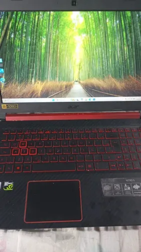 Notebook Acer nitro 5 core i7 8° 16GB de memória DDR4 SSD MVME 128GB HD 500GB valor R$2000