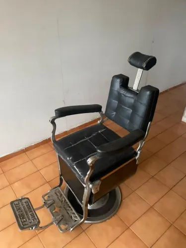 Cadeira Ferrante antiga