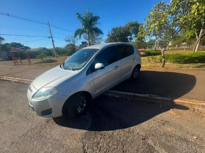 Fiat Palio Attractive 1.0 EVO Fire Flex 8V 5P 2014