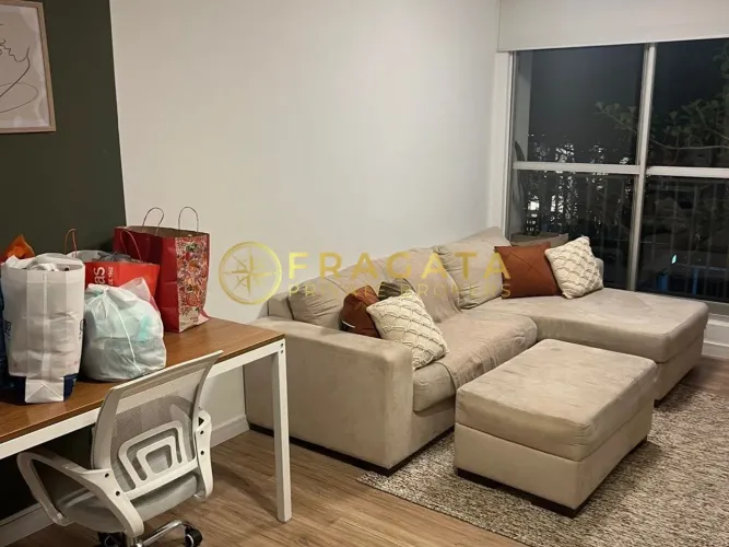 Apartamento mobiliado à venda na Vila Olímpia- SP - 75 m² | 3 dormitórios | 1 suíte | 1 va