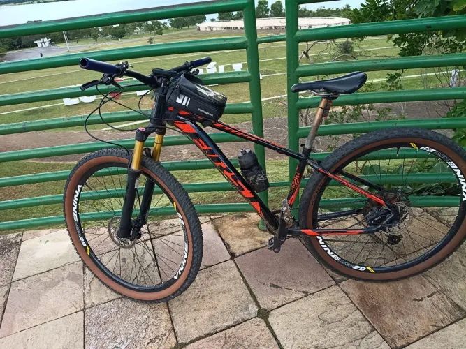 Vendo MTB aro 29 tamanho 15.5, 