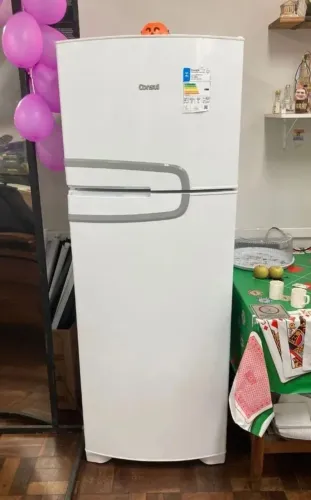 Vendo geladeira 340L