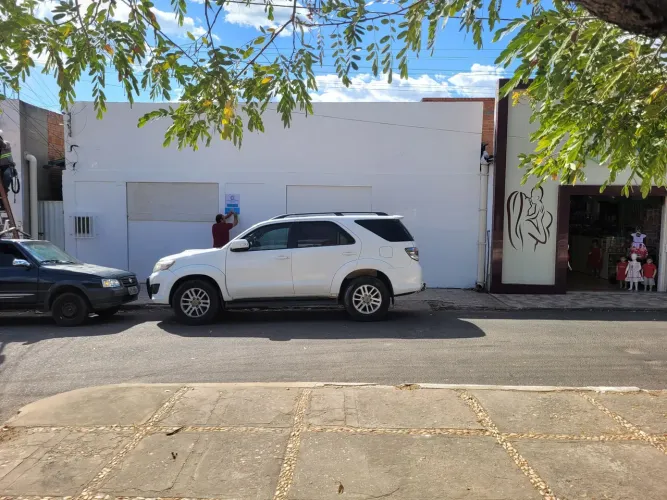 PRÉDIO COMERCIAL, GUADALUPE PI, VENDO