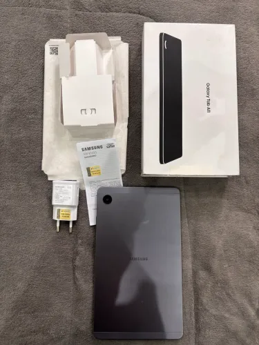 VENDO TABLET COM ENTRADA DE CHIP NOVO SEM USO 
