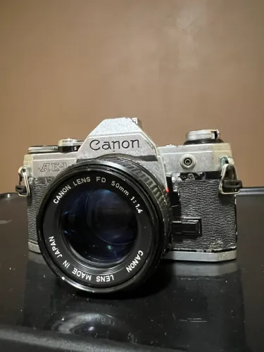 Câmera analógica Canon Ae1