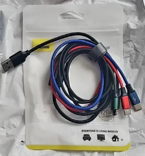 Cabo Carregador Celular Baseus 4 em 1 (2 Tipo C + 1 Ip + 1 Microusb 120mm