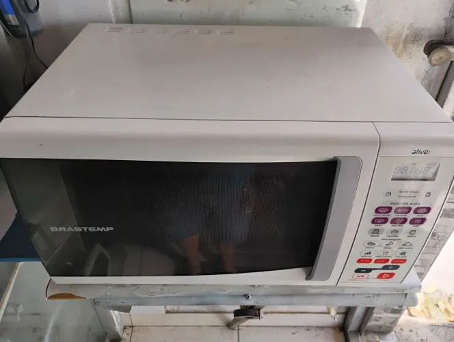 Microondas Brastemp ative 30 litros funcionando perfeitamente