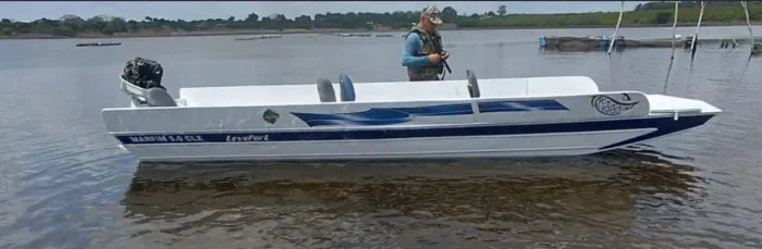 Barco a motor hp25 alumínio 