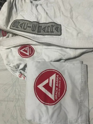 Kimono Gracie Barra a1