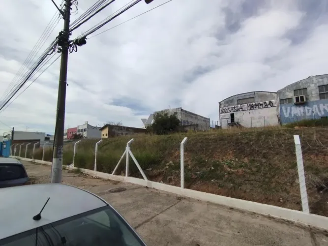 Terreno para alugar em Campinas, Jardim do Trevo, com 4861 m²